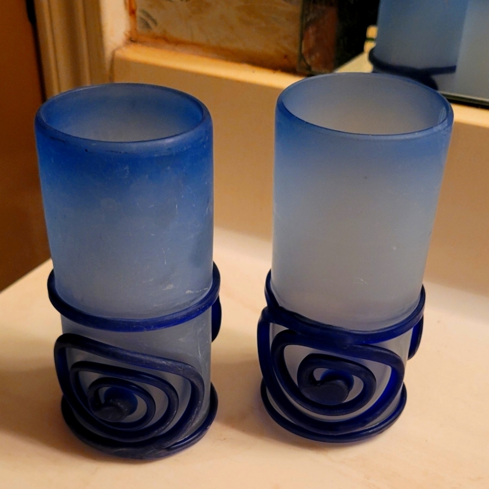 Set Of 2 * HANDBLOWN Blue Drinking Cocktail Glasses * 5.5"x2.5"